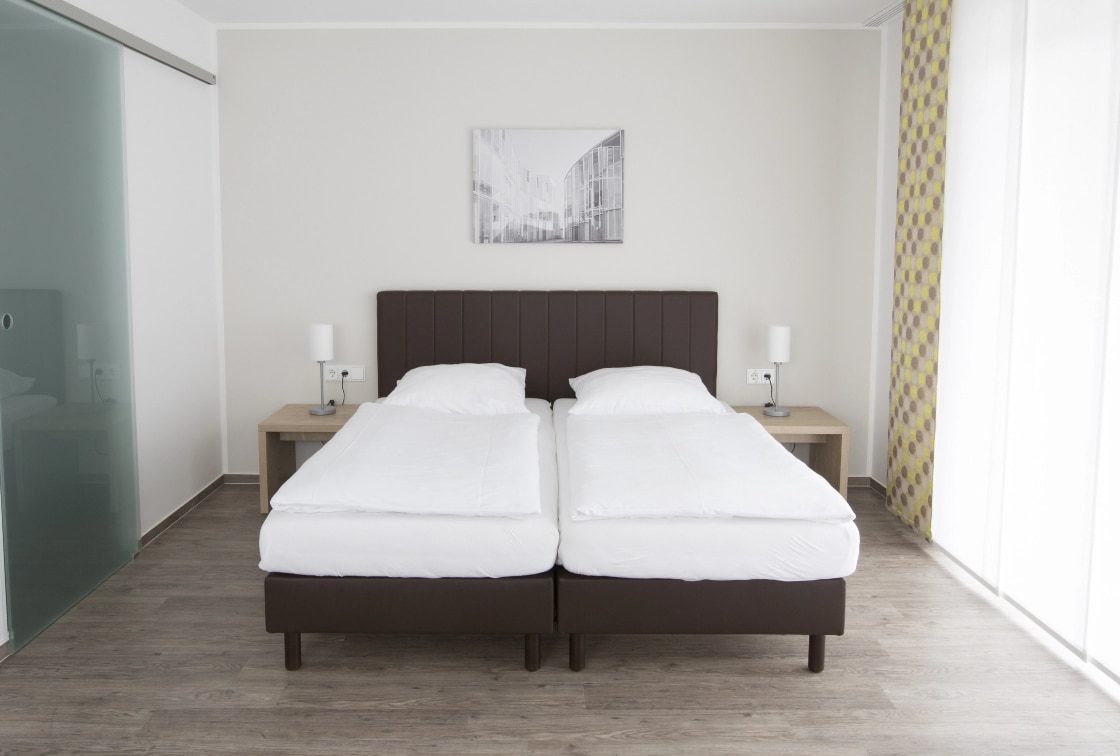 Materialien und Fertigung der Inneninrichtung unserer mÃ¶blierten Apartments sind aus Deutschland.